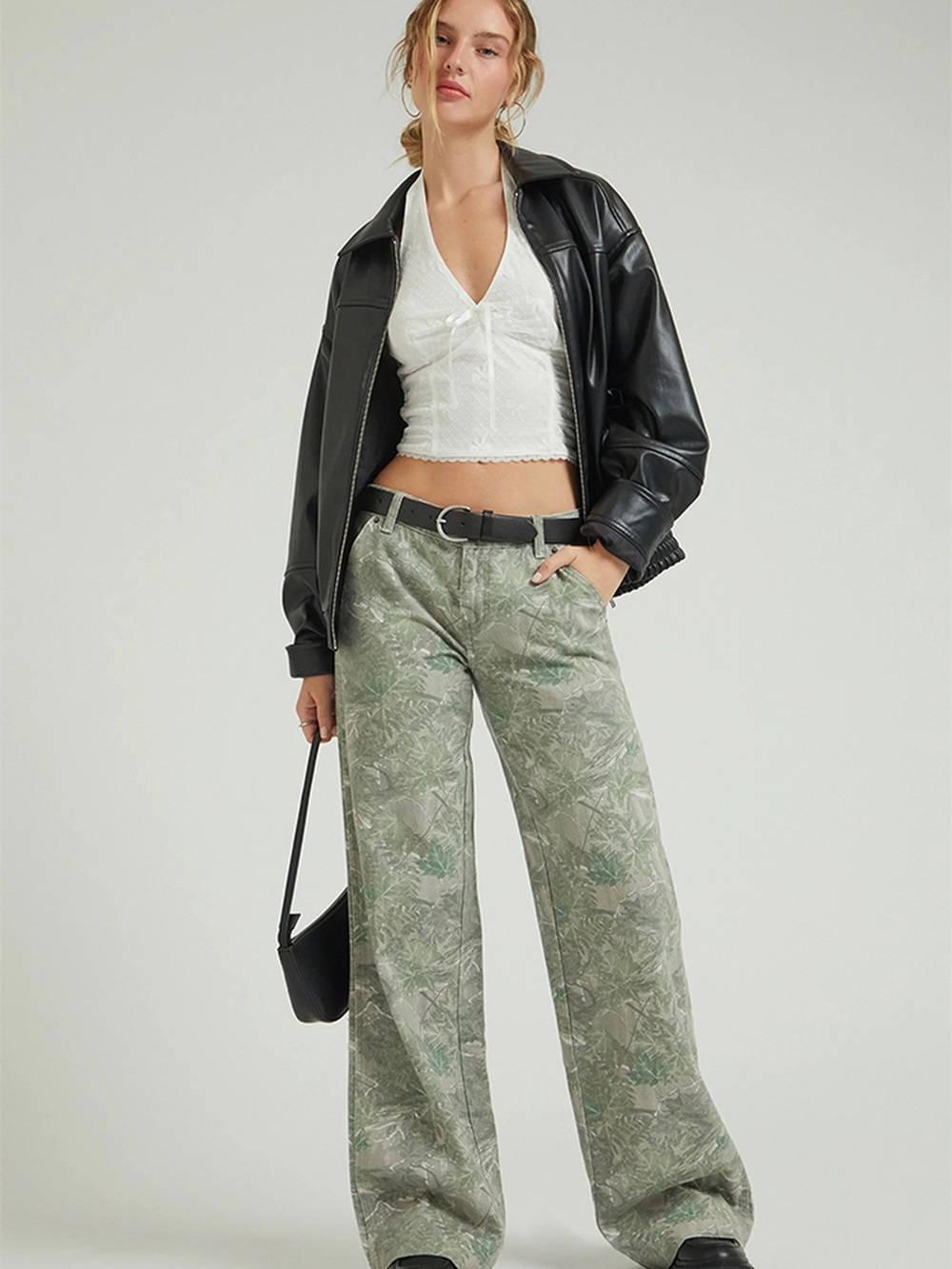 Pacsun Tree Camo Low Rise Baggy Pants Y2K Streetwear Grunge Jeans Women Sz 24